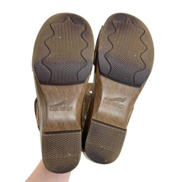 Dansko Sonnet Metallic and Tan Sandals - Picture 8 of 8